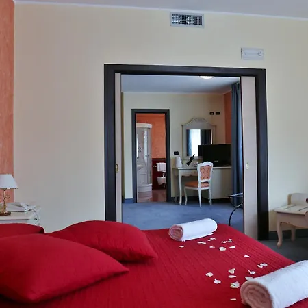 Park Paradiso Hotel 4*